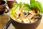 Быстрый салат с огурцом и тофу-гриль
